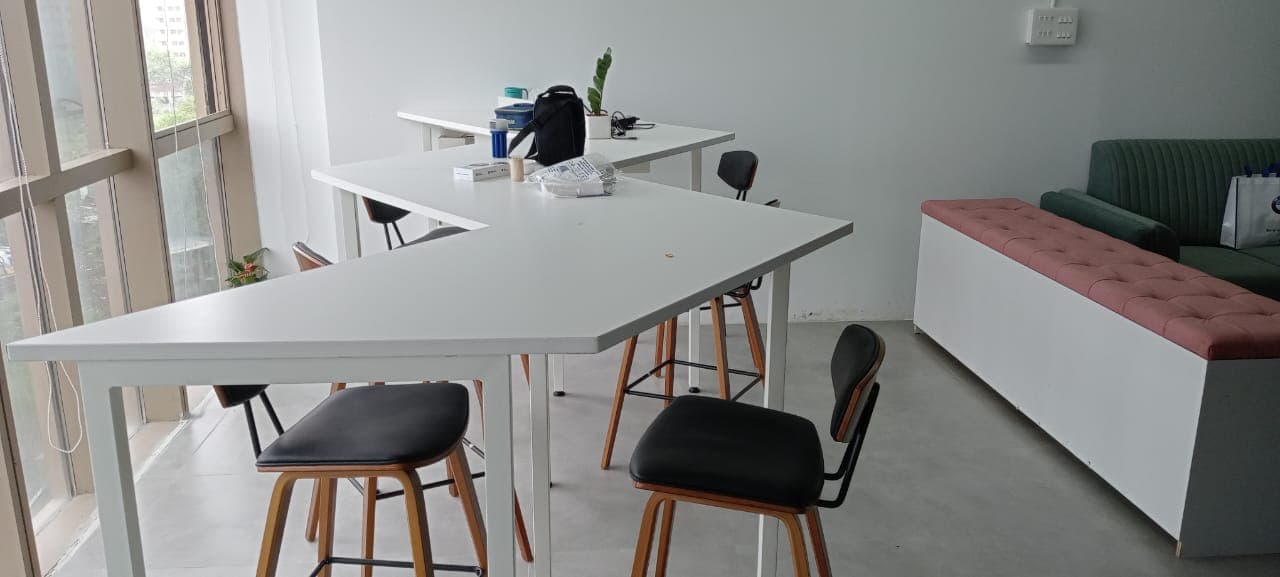 World Development Corporation office: Meeting and breakout area